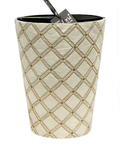 Hairy Candle Square Brown