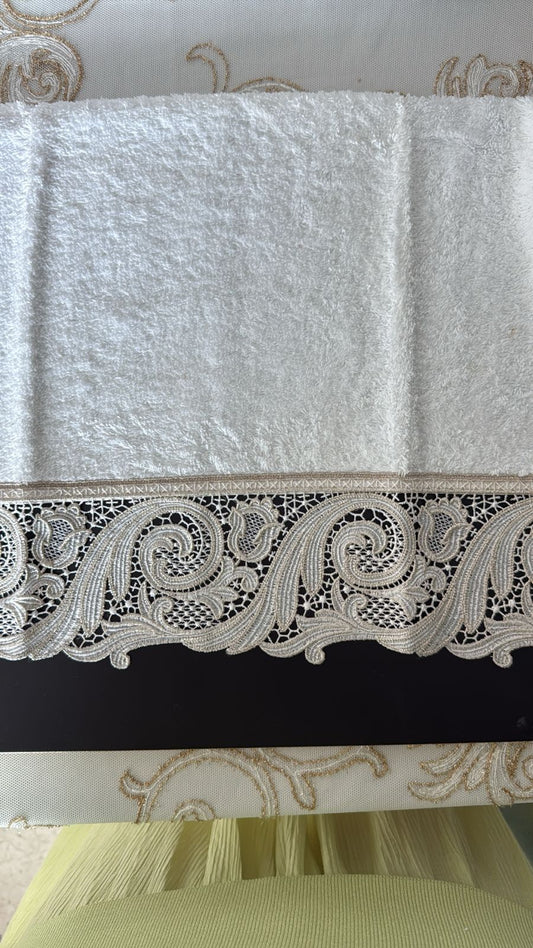Tiara Towel
