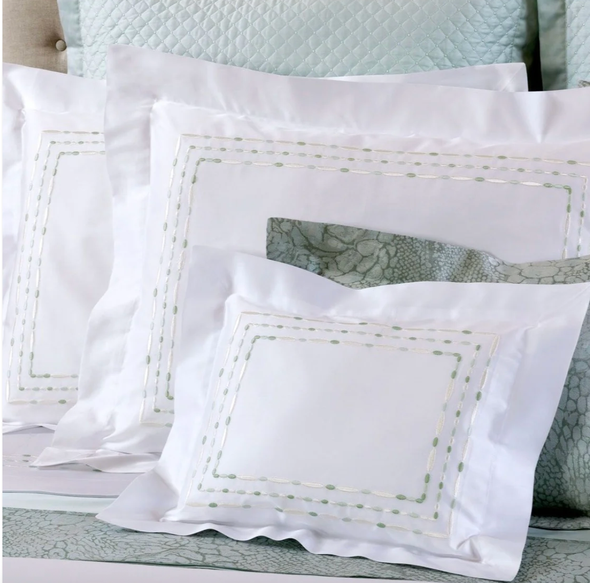 Bedding sheet and Duvet set SOL Embroidery