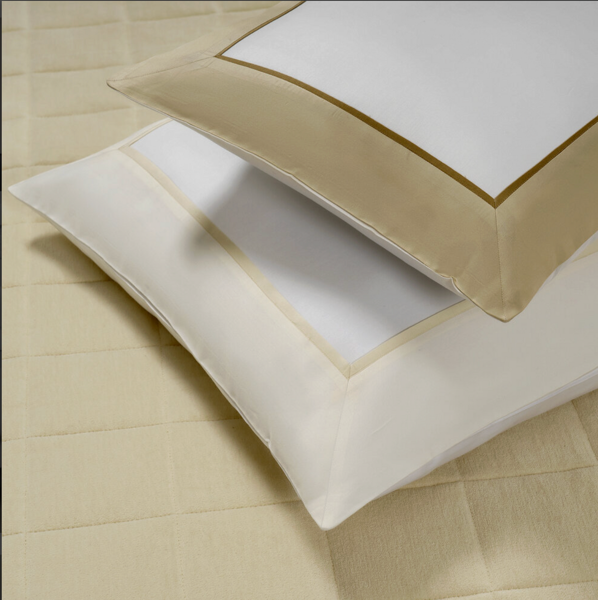 Bedding sheet and Duvet set ELI