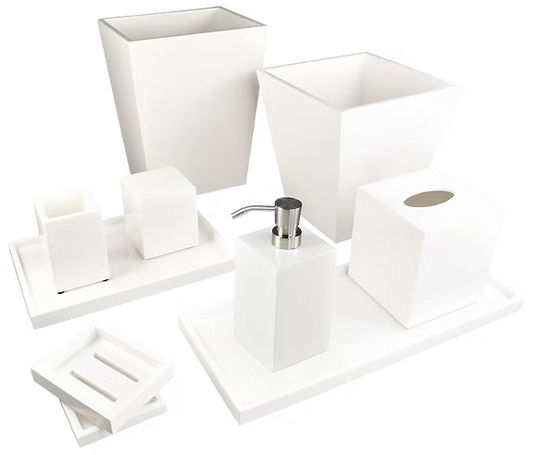 White Lacquer Bath Set